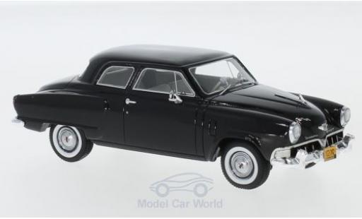 Modelauto Studebaker Champion Custom 2-door Sedan zwart 1952 1/43 Neo
