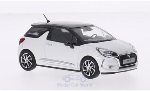 Modelauto DS Automobiles DS3 Berline Citroen DS 3 metallic wit/metallic bruin 2016 1/43 Norev