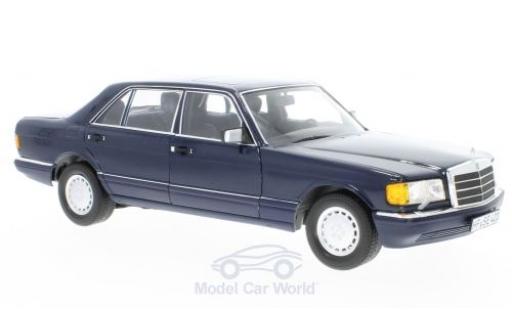 Modelauto Mercedes 560 Base (W126) blauw 1991 1/18 Norev