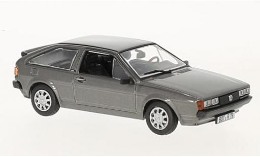 Modelauto Volkswagen Scirocco GT II metallic grijs 1981 1/43 Norev