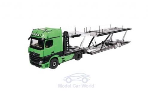 Modelauto Mercedes Actros Gigaspace 4X2 FH25 groen/grijs 2018 Autotransporter 1/18 NZG
