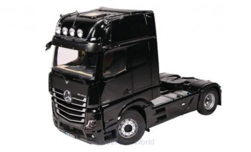 Modelauto Mercedes Actros Gigaspace 4X2 zwart 2018 1/18 NZG