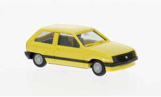 Modelauto Opel Corsa A SR A geel 1/87 Herpa