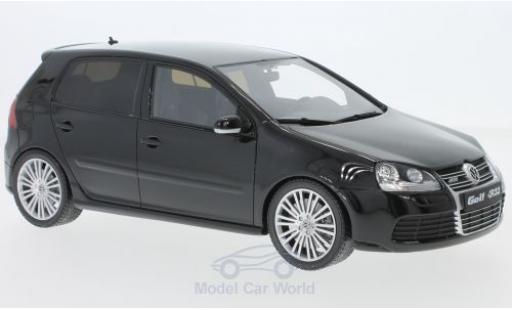 Modelauto Volkswagen Golf R32 zwart 2005 1/18 Ottomobile