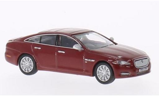 Modelauto Jaguar XJ Base metallic rood RHD 1/76 Oxford