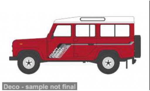 Modelauto Land Rover Defender 110 LWB Station Wagon rood 1/76 Oxford