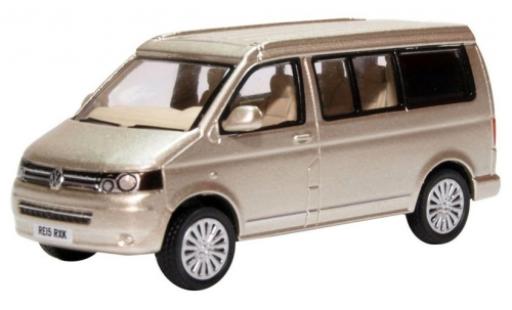 Modelauto Volkswagen T5 Base Camper metallic beige 1/76 Oxford