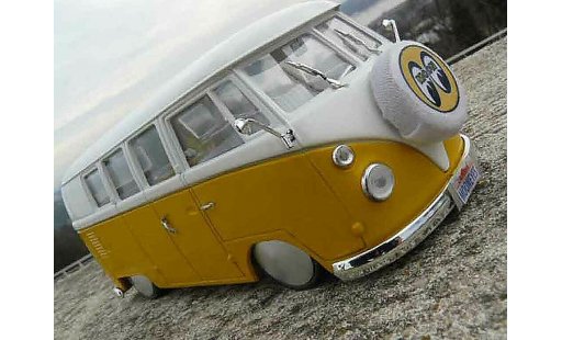 Volkswagen Combi Base 1/18 Solido split moon modelauto