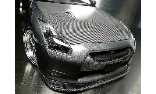 Nissan Skyline R35 1/18 Autoart carbone modelauto