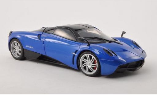 Modelauto Pagani Huayra Base blauw 1/18 Motormax
