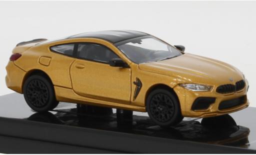 Modelauto Bmw M8 Coupe (F92) metallic koper/zwart 1/64 Para64