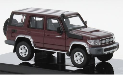 Modelauto Toyota Land Cruiser 70 76 metallic rood 2014 1/64 Para64