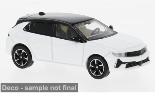 Modelauto Opel Astra Base L wit/zwart 2021 1/87 PCX87
