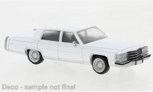 Modelauto Cadillac Fleetwood Brougham wit 1982 1/87 PCX87