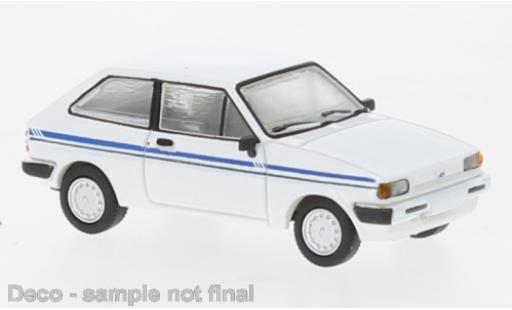 Modelauto Ford Fiesta Holiday MK II wit 1985 1/87 PCX87