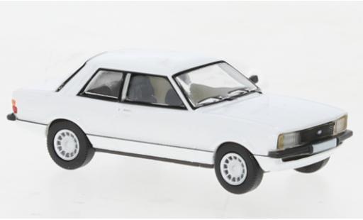 Modelauto Ford Taunus TC2 wit 1976 1/87 PCX87