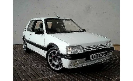 Peugeot 205 GTI 1/18 Solido wit jantes pts modelauto