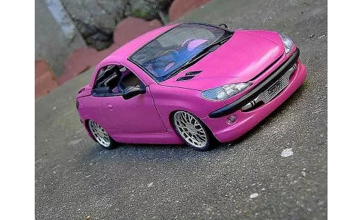 Peugeot 206 CC 1/18 Gate roze satine jantes bbs modelauto