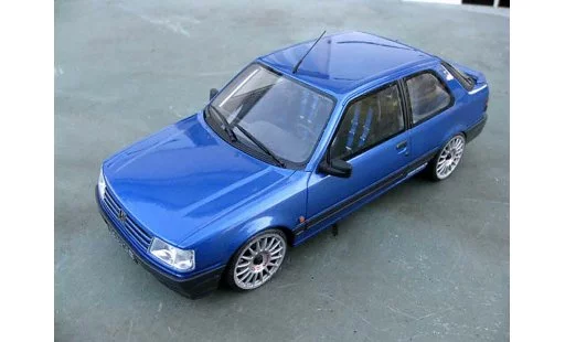 Peugeot 309 GTI 16 1/18 Ottomobile S groupe n modelauto