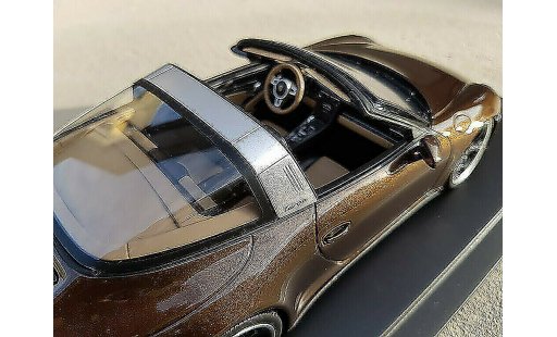 Porsche 911 Targa 1/18 GT Spirit 4 GTS bruin jantes techart modelauto