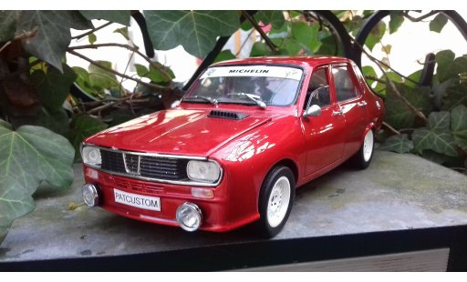 Renault 12 Gordini 1/18 Solido kit carrosserie antibrouillard rood modelauto