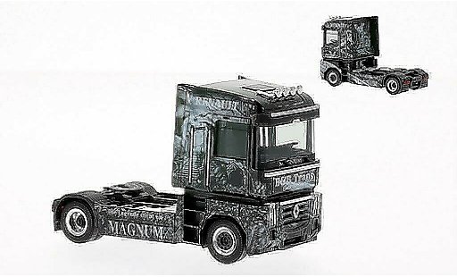 Renault Magnum Base 1/87 Herpa Zugmaschine Daniel Broze modelauto