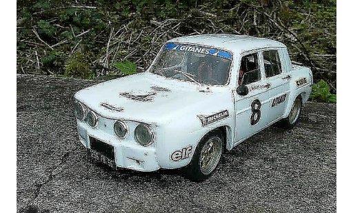 Renault 8 Gordini 1/18 Solido wit jantes larges et kit carrosserie dinacar modelauto