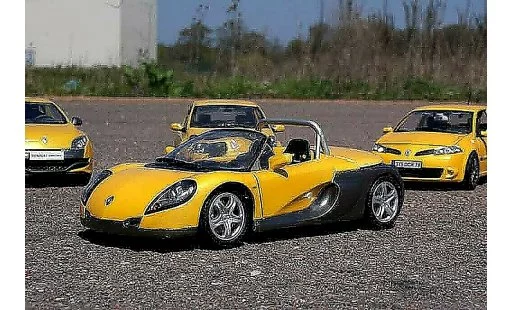 Renault Spider Base 1/18 Anson geel sirius modelauto