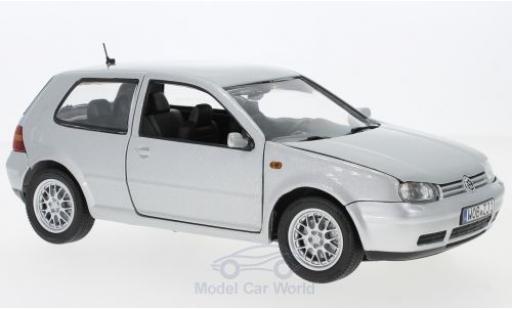 Modelauto Volkswagen Golf Base IV grijs 1997 1/18 Revell