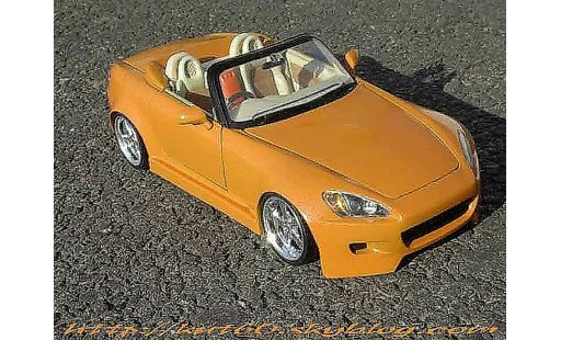 Honda S2000 Base 1/18 Maisto oranje tuning modelauto