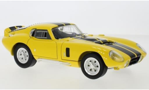 Modelauto Shelby Daytona Coupe Base geel Lucky Die Cas 1/18 Lucky Die Cast
