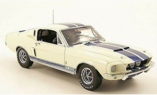 Shelby GT 500 1967 1/24 GMP wit/blauw modelauto
