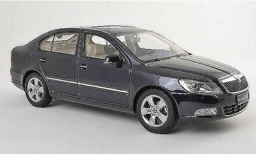 Skoda Octavia Base 1/18 Paudi blauw 2010 modelauto