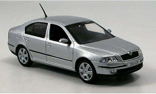 Skoda Octavia Limousine 1/43 Norev II Sedan 2006 modelauto