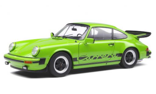 Modelauto Porsche 911 Carrera 3.0 groen/Dekor 1984 1/18 Solido