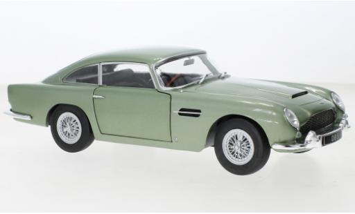 Modelauto Aston Martin DB5 saloon metallic la chaux RHD 1964 1/18 Solido