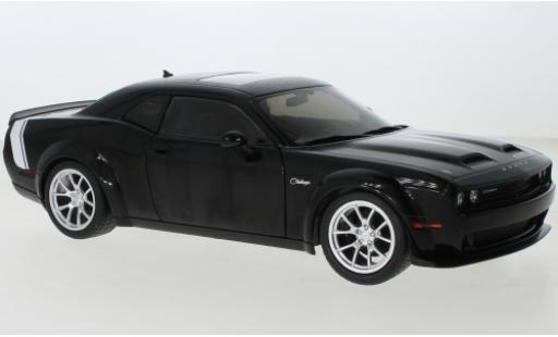 Modelauto Dodge Challenger SRT Hellcat Widebody zwart 2023 1/18 Solido