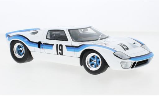Modelauto Ford GT40 Mk I RHD No.19 Angola Championship 1973 1/18 Solido