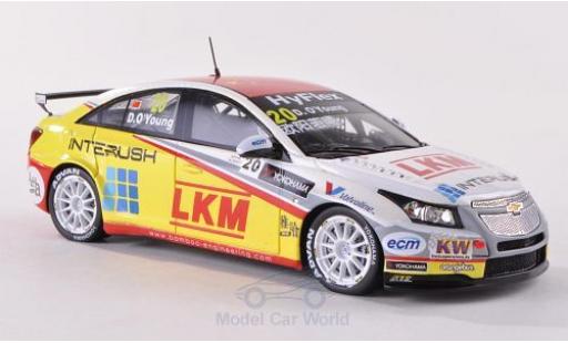 Modelauto Chevrolet Cruze course 1.6T No.20 LKM WTCC Macau 2012 D.O Young 1/43 Spark