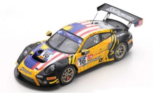 Modelauto Porsche 911 GT3 R No.16 Team Malaysia FIA Motorsport Games GT Cup Vallelunga 2019 A.H.D Silva/W.Tan 1/43 Spark