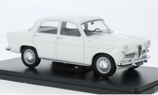 Modelauto Alfa Romeo Giulietta berlina ti .-132 wit 1958 1/24 SpecialC