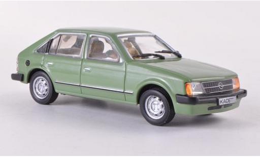 Modelauto Opel Kadett D Base D 1.6S groen 1979 5-portes sans Vitrine sans magazine sans Vitrine 1/43 SpecialC