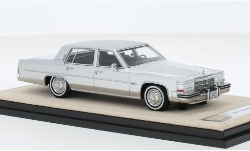 Modelauto Cadillac Sedan Sedan DeVille grijs 1983 1/43 Stamp Models