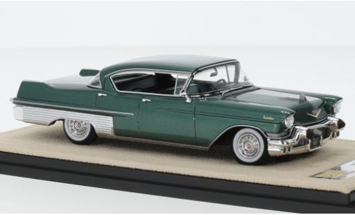 Modelauto Cadillac Fleetwood Sixty Special metallic groen 1957 1/43 Stamp Models