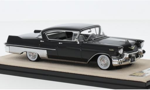 Modelauto Cadillac Fleetwood Sixty Special zwart 1957 1/43 Stamp Models