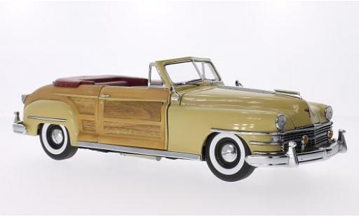 Modelauto Chrysler Town & Country Station Wagon beige/Holzoptik 1948 1/18 Sun Star