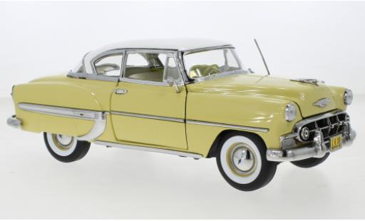 Modelauto Chevrolet Bel Air Coupe Hardtop geel/wit 1953 1/18 Sun Star