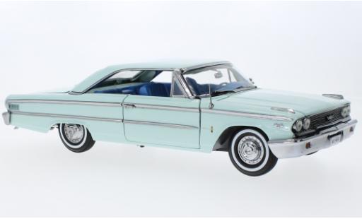 Modelauto Ford Galaxie 500 XL Hardtop blauw clair 1963 1/18 Sun Star