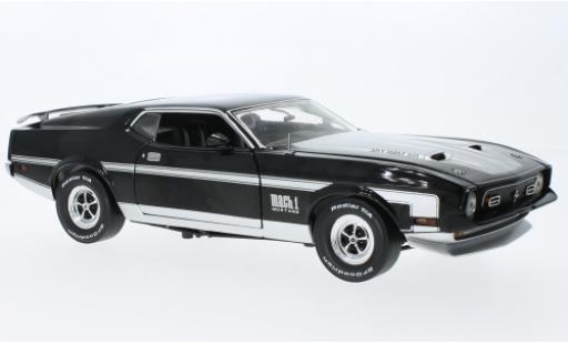 Modelauto Ford Mustang Mach 1 I zwart 1971 1/18 Sun Star