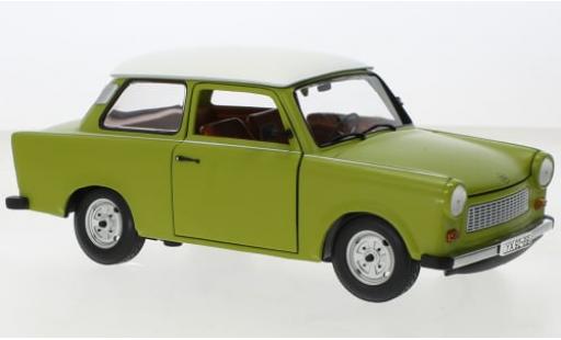Modelauto Trabant 601 Base groen/wit 1/18 Sun Star